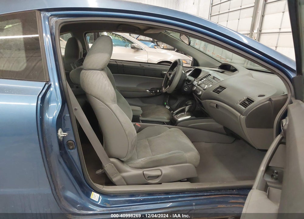 2010 HONDA CIVIC LX VIN: 2HGFG1B69AH527644