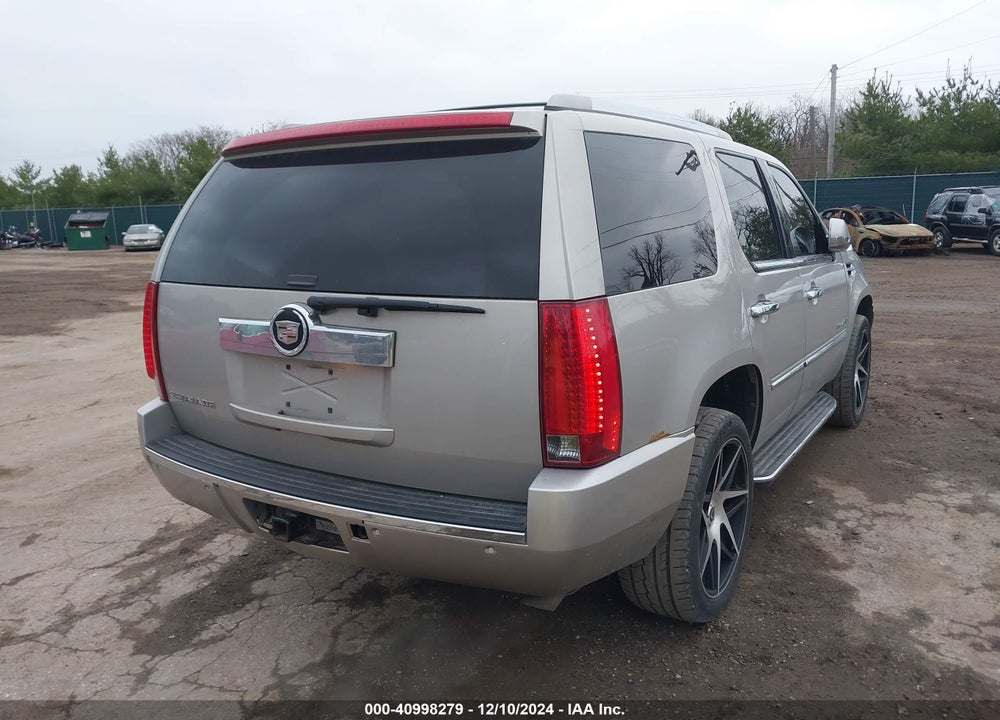 2007 CADILLAC ESCALADE STANDARD VIN: 1GYFK63867R235107