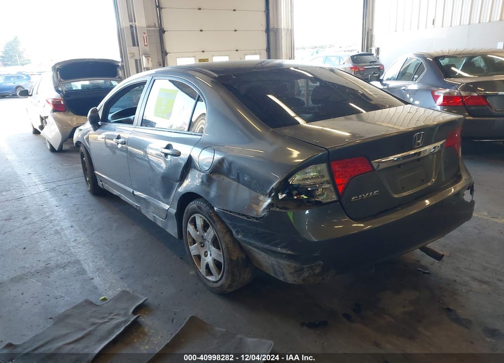 2010 HONDA CIVIC VIN: 19XFA1F57AE052816