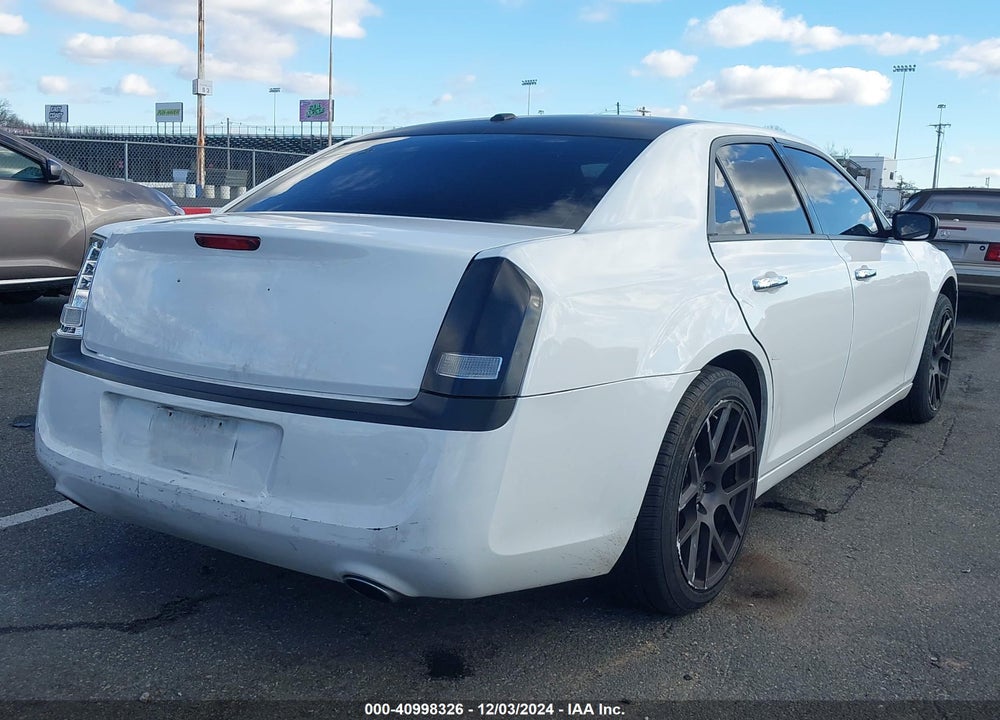 2011 CHRYSLER 300 LIMITED VIN: 2C3CA5CG9BH582666