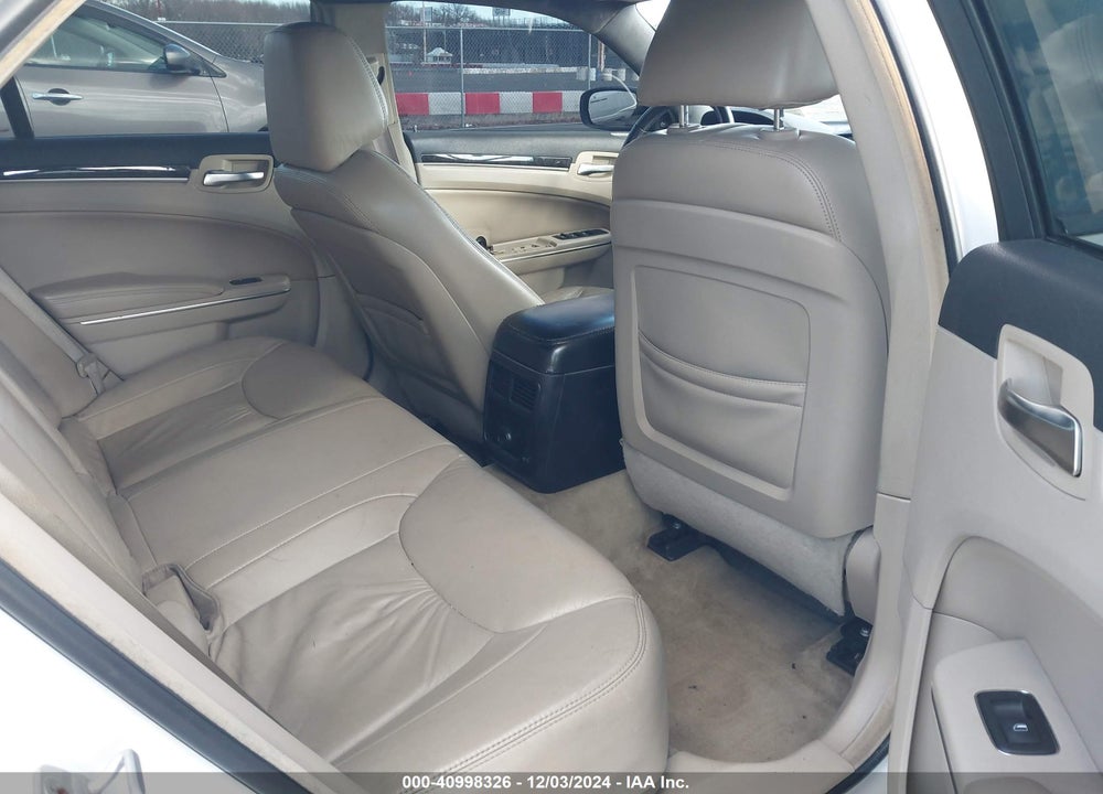 2011 CHRYSLER 300 LIMITED VIN: 2C3CA5CG9BH582666