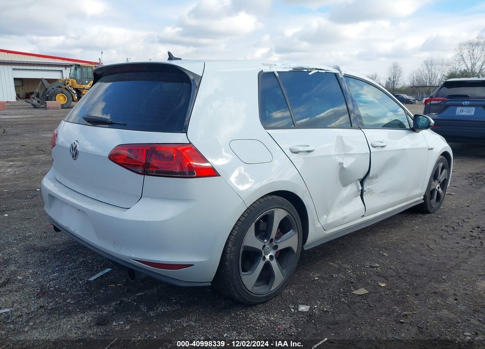 2016 VOLKSWAGEN GOLF GTI SE W/PERFORMANCE PACKAGE 4-DOOR VIN: 3VW547AUXGM049800