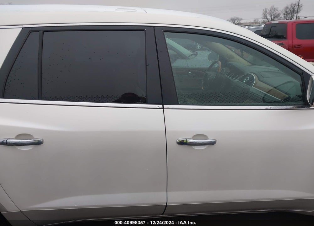 2011 BUICK ENCLAVE 1XL VIN: 5GAKRBED2BJ375537