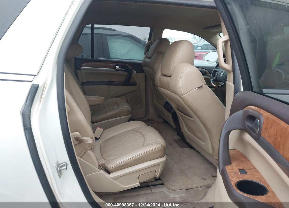 2011 BUICK ENCLAVE 1XL VIN: 5GAKRBED2BJ375537
