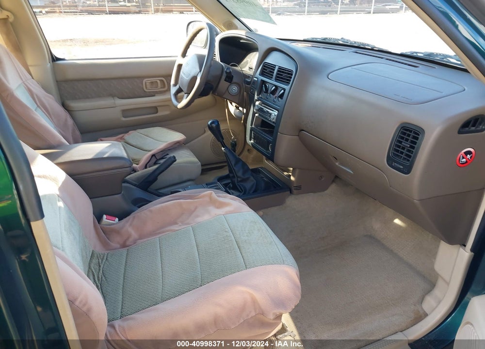 1997 NISSAN PATHFINDER LE/XE VIN: JN8AR05S6VW158579