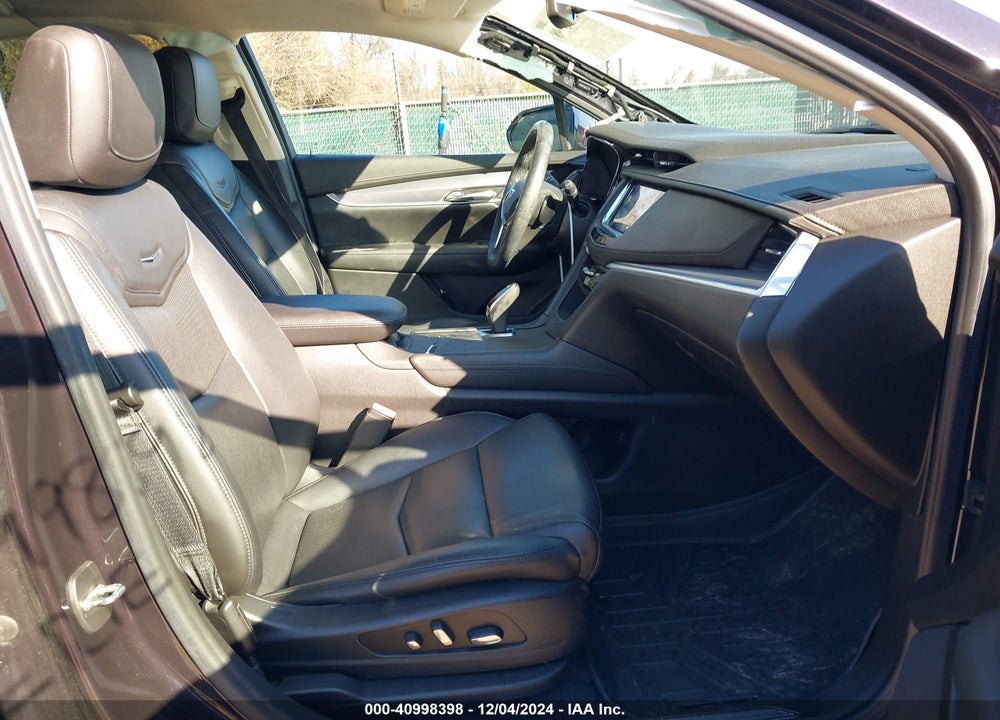 2018 CADILLAC XT5 LUXURY VIN: 1GYKNDRS2JZ227459