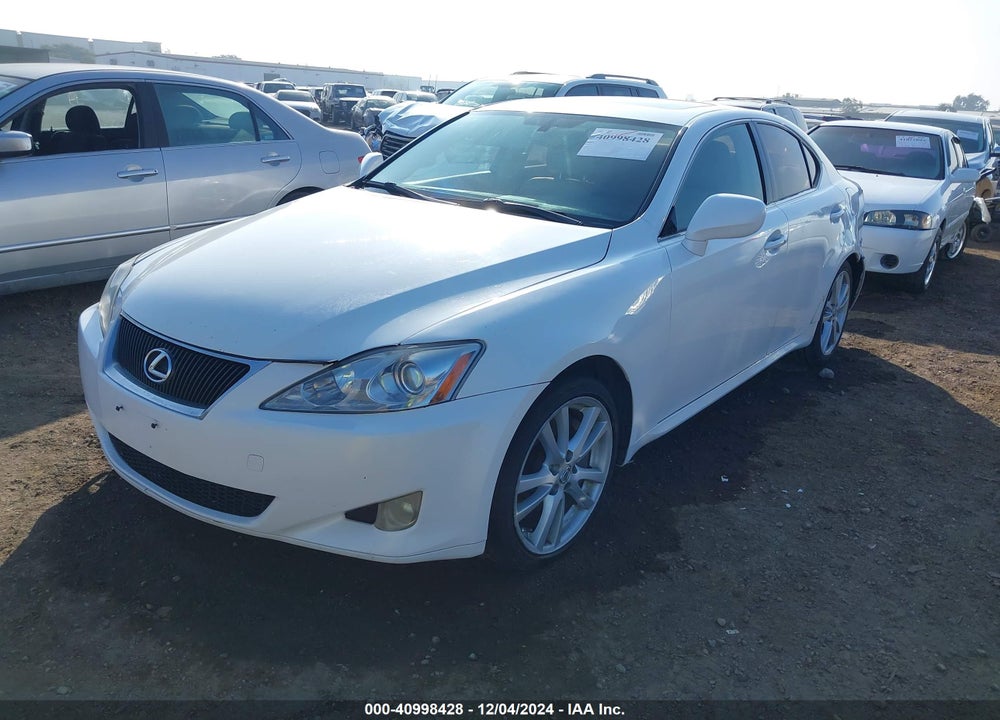 2007 LEXUS IS 350 VIN: JTHBE262X75016457