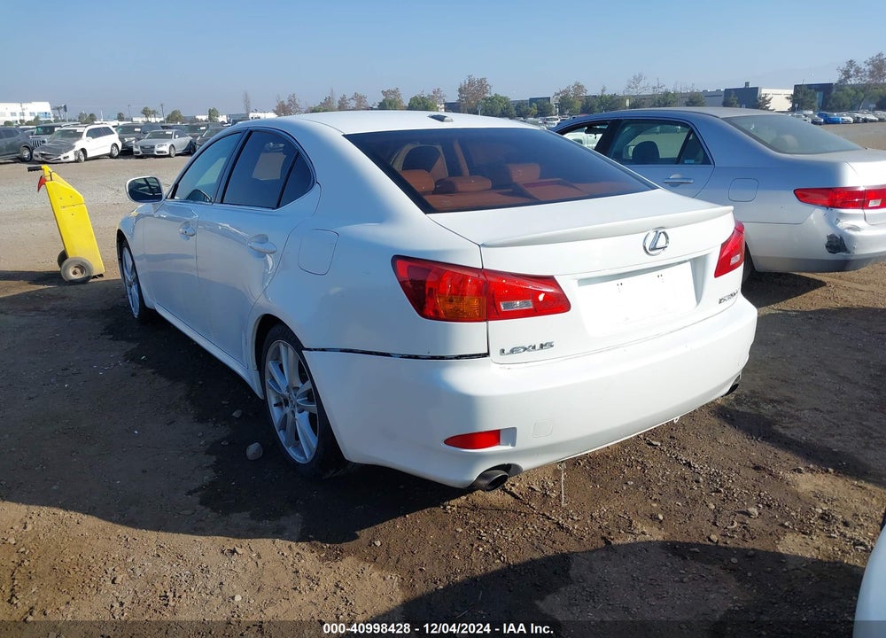 2007 LEXUS IS 350 VIN: JTHBE262X75016457