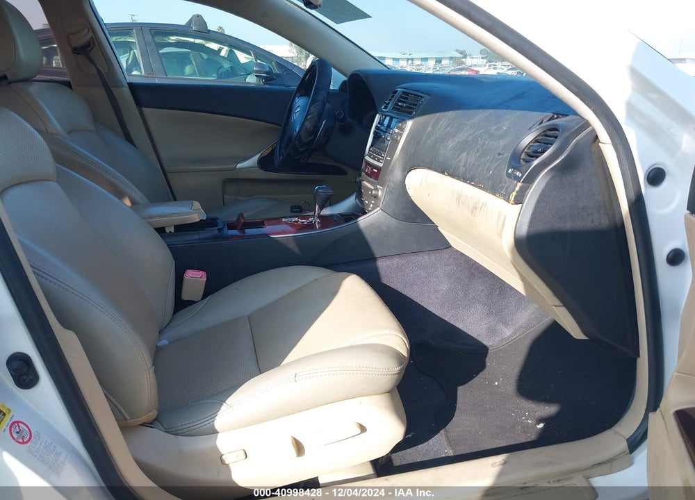 2007 LEXUS IS 350 VIN: JTHBE262X75016457