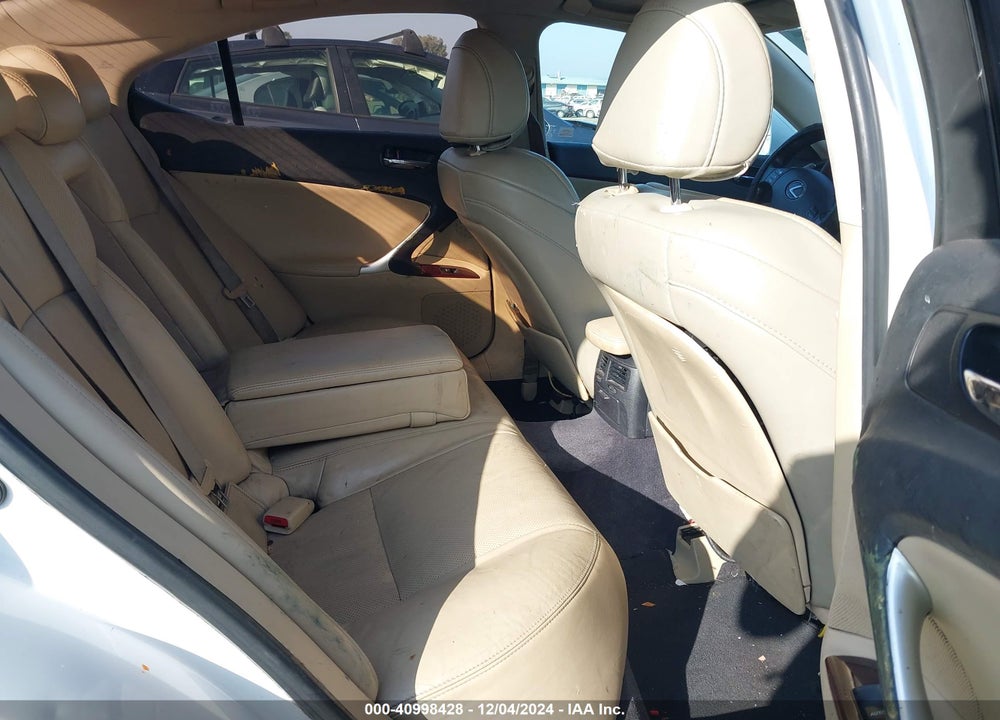 2007 LEXUS IS 350 VIN: JTHBE262X75016457