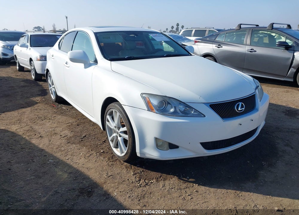 2007 LEXUS IS 350 VIN: JTHBE262X75016457