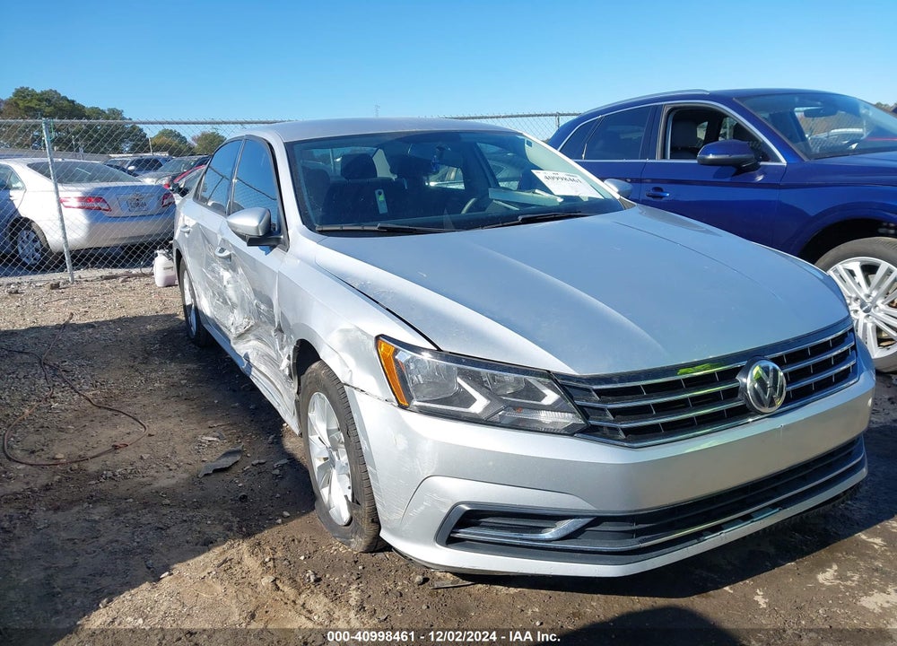 2018 VOLKSWAGEN PASSAT 2.0T R-LINE/2.0T S VIN: 1VWAA7A3XJC010423