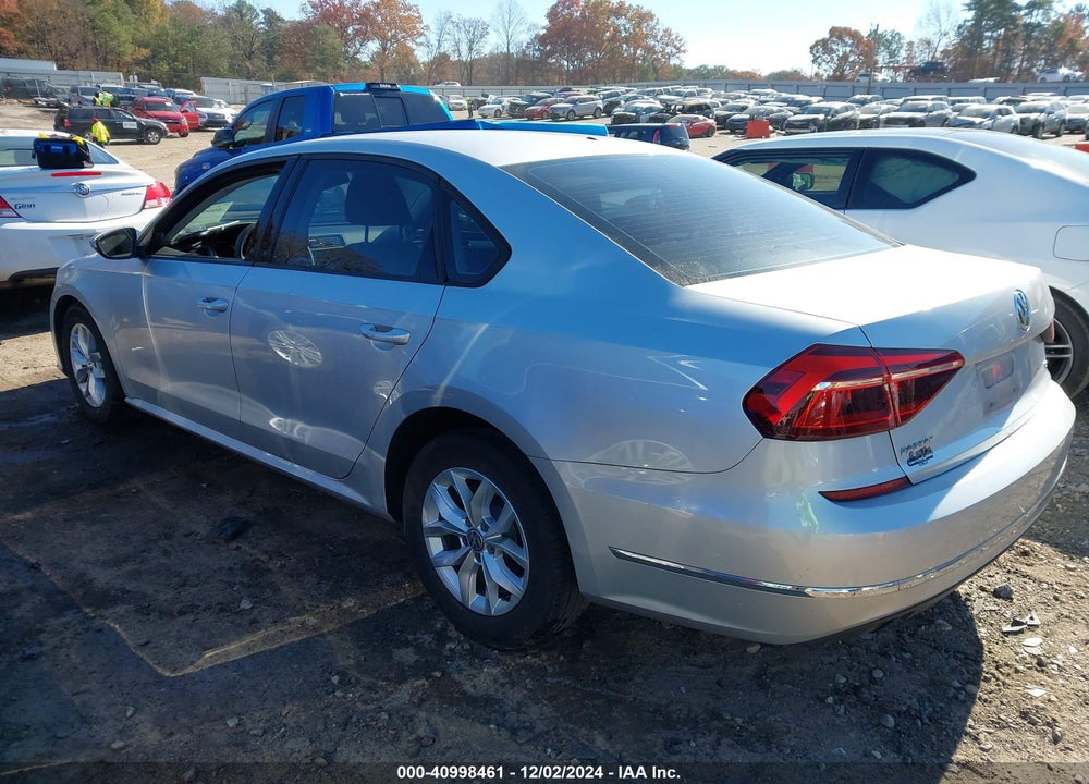 2018 VOLKSWAGEN PASSAT 2.0T R-LINE/2.0T S VIN: 1VWAA7A3XJC010423