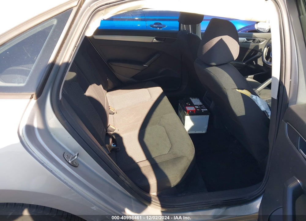 2018 VOLKSWAGEN PASSAT 2.0T R-LINE/2.0T S VIN: 1VWAA7A3XJC010423