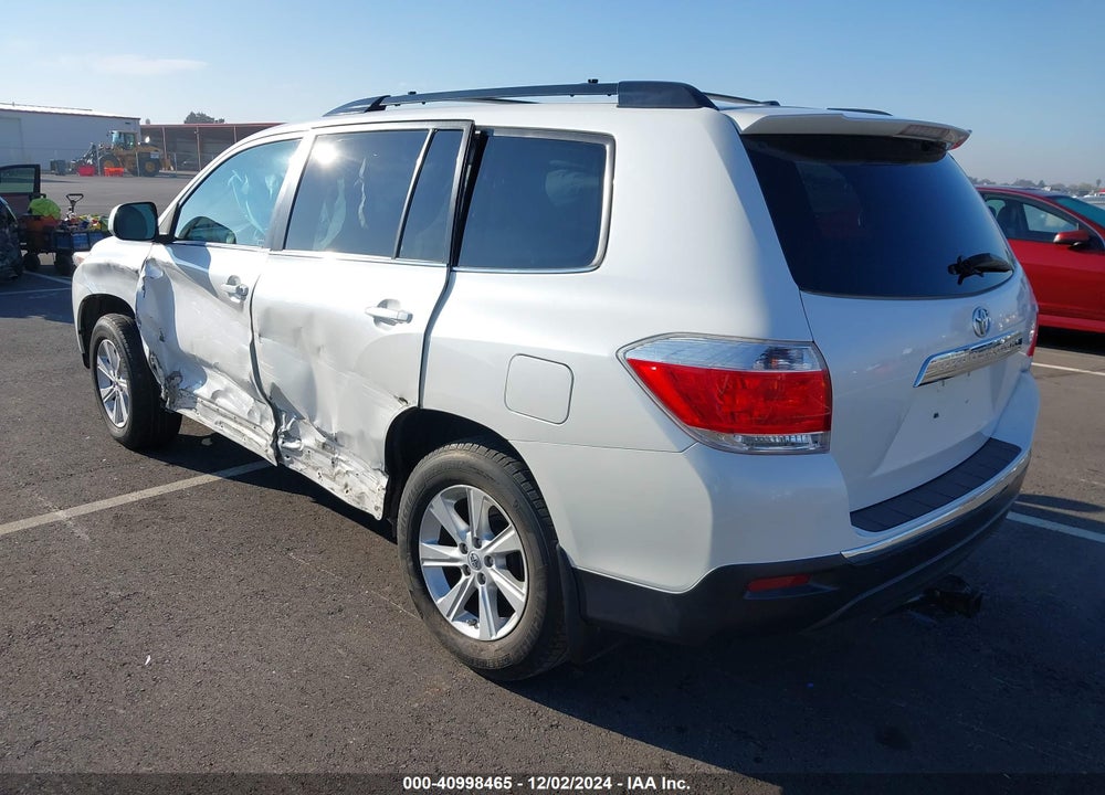 2011 TOYOTA HIGHLANDER SE V6 VIN: 5TDBK3EH0BS062551