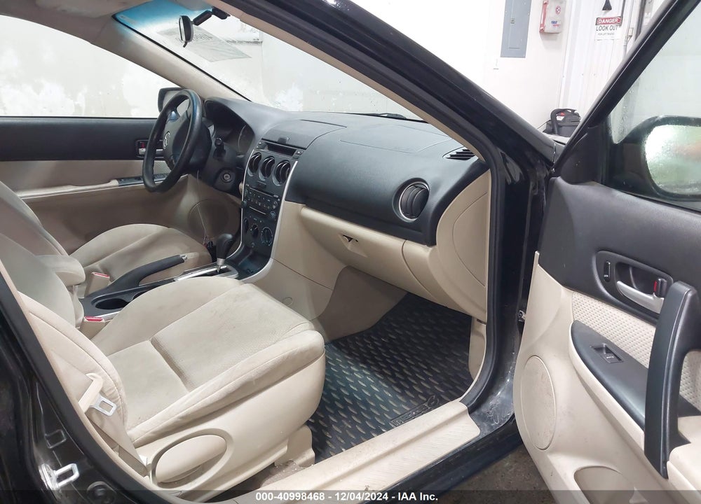 2007 MAZDA 6 I SPORT VIN: 1YVHP80C575M18553
