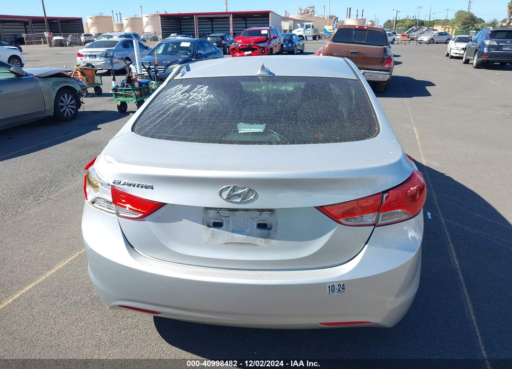 2013 HYUNDAI ELANTRA VIN: 5NPDH4AE4DH172097