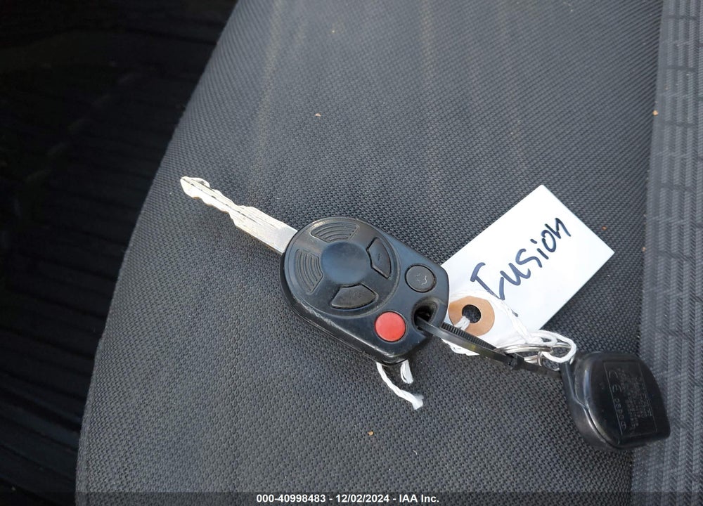 2010 FORD FUSION SE VIN: 3FAHP0HA6AR422664