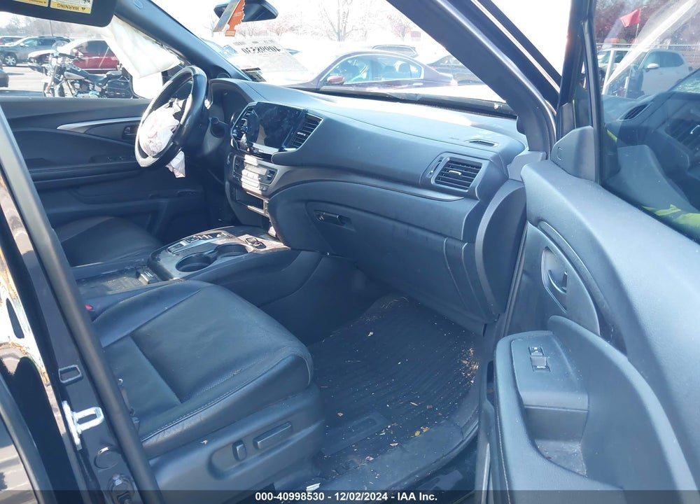 2023 HONDA PASSPORT AWD EX-L VIN: 5FNYF8H52PB003932