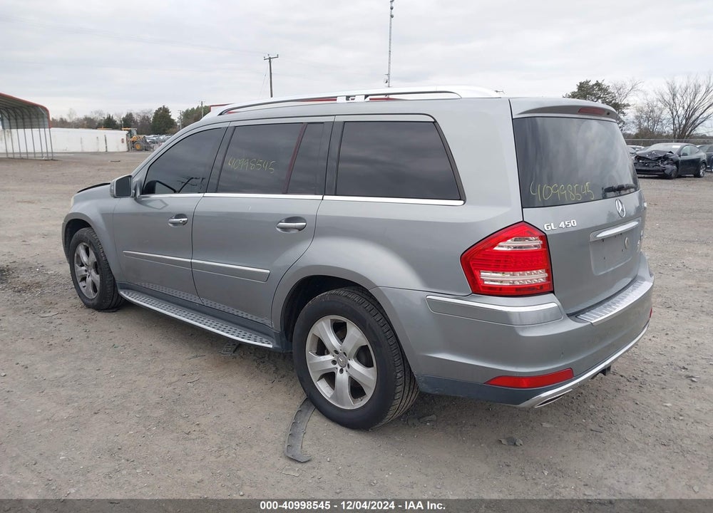2011 MERCEDES-BENZ GL 450 4MATIC VIN: 4JGBF7BE7BA755552