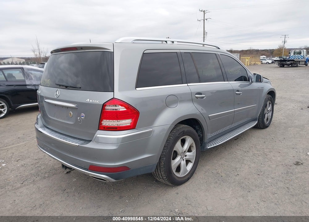2011 MERCEDES-BENZ GL 450 4MATIC VIN: 4JGBF7BE7BA755552