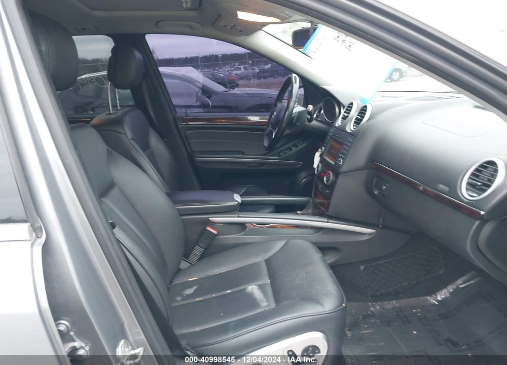 2011 MERCEDES-BENZ GL 450 4MATIC VIN: 4JGBF7BE7BA755552