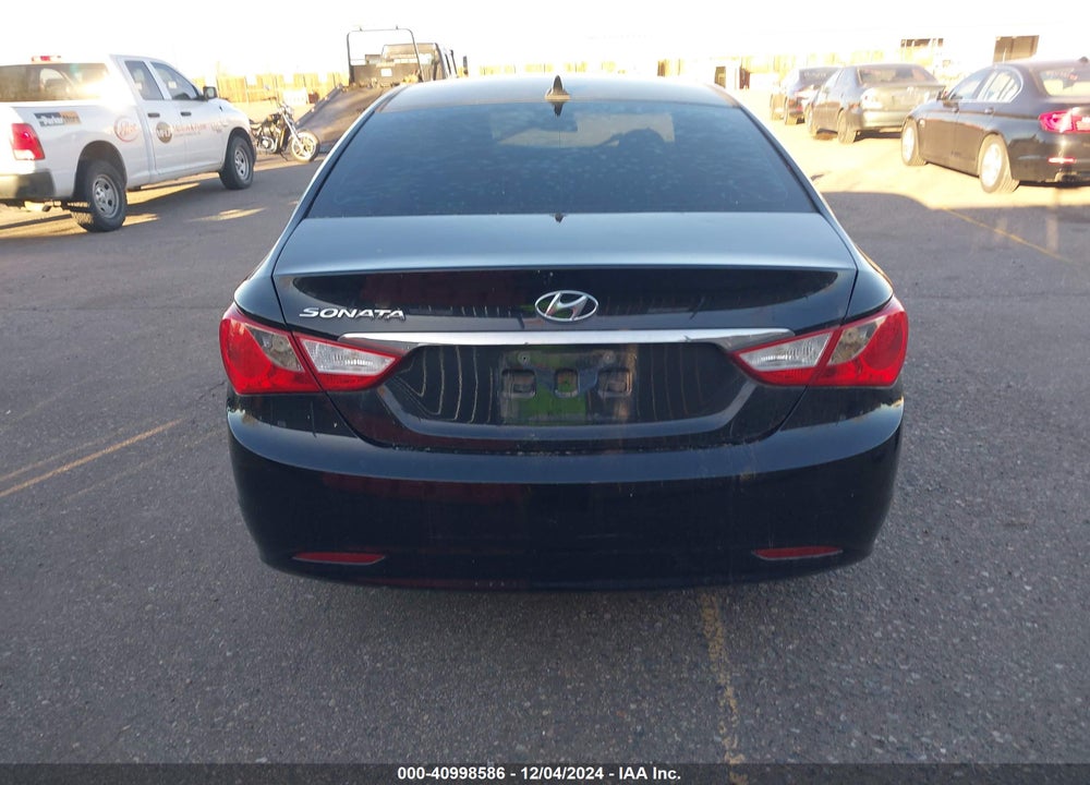2011 HYUNDAI SONATA VIN: 5NPEB4AC7BH232584