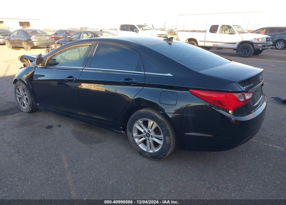 2011 HYUNDAI SONATA VIN: 5NPEB4AC7BH232584