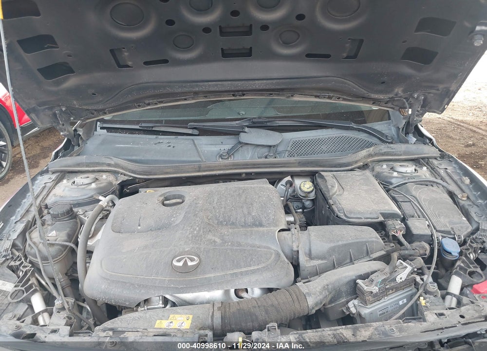 2018 INFINITI QX30 PURE VIN: SJKCH5CP8JA004818