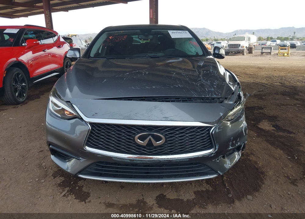 2018 INFINITI QX30 PURE VIN: SJKCH5CP8JA004818