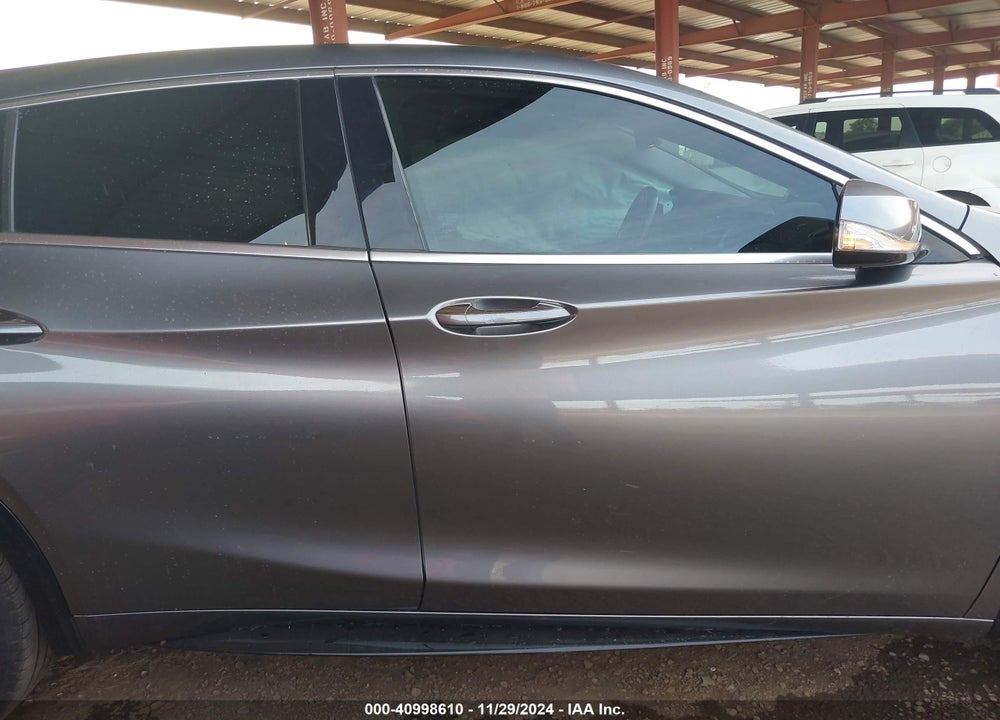 2018 INFINITI QX30 PURE VIN: SJKCH5CP8JA004818