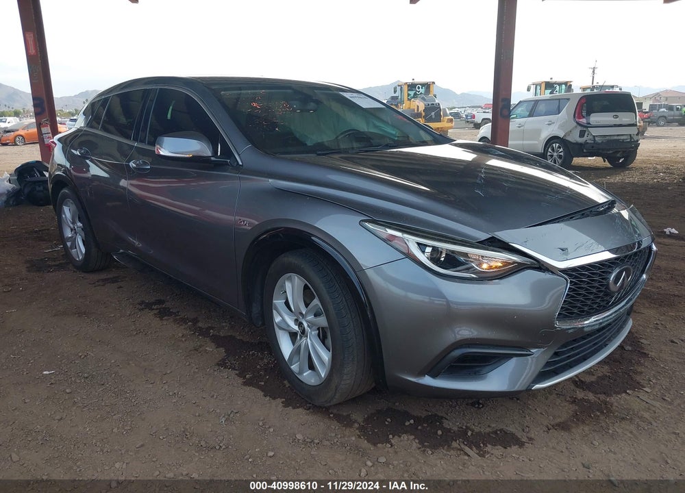 2018 INFINITI QX30 PURE VIN: SJKCH5CP8JA004818