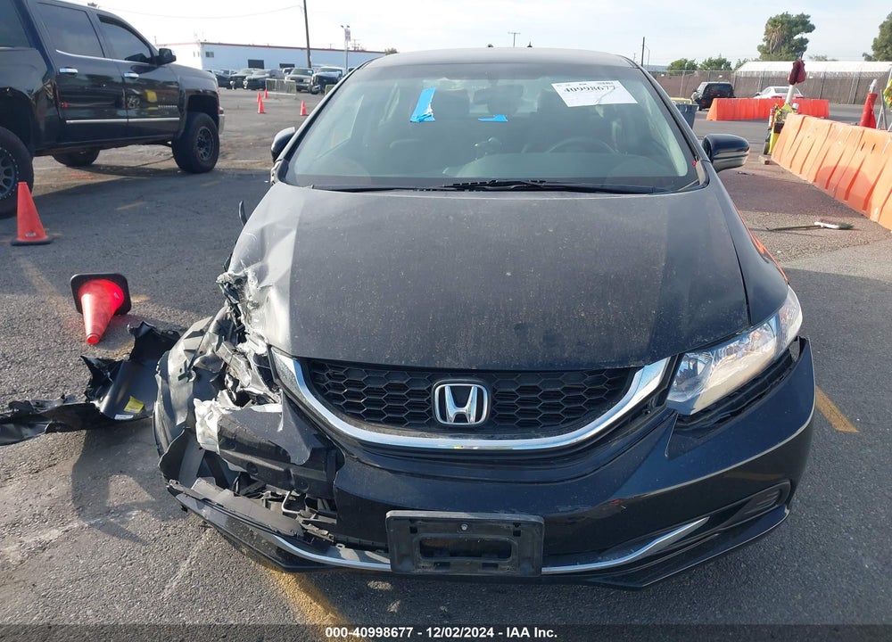 2014 HONDA CIVIC LX VIN: 19XFB2F58EE238261