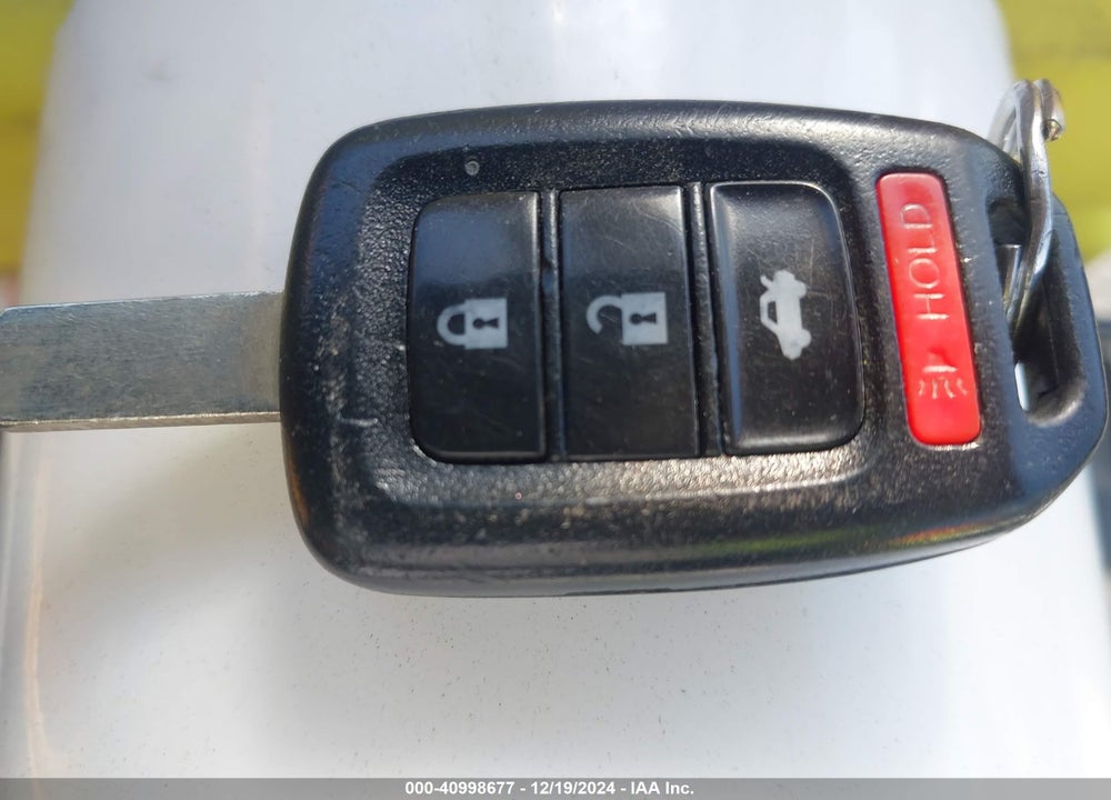 2014 HONDA CIVIC LX VIN: 19XFB2F58EE238261