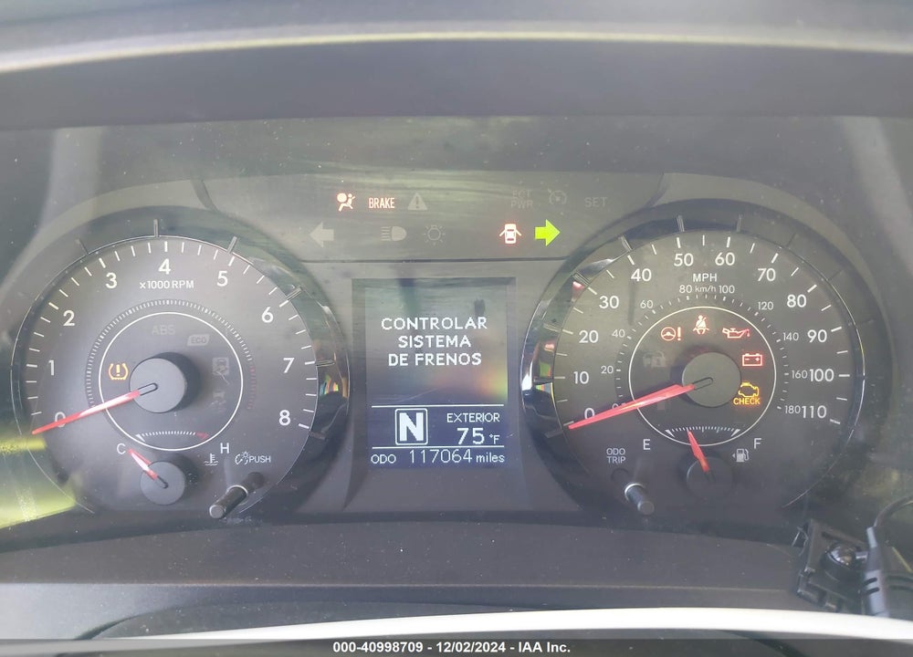 2017 TOYOTA SIENNA LE 8 PASSENGER VIN: 5TDKZ3DC3HS789239