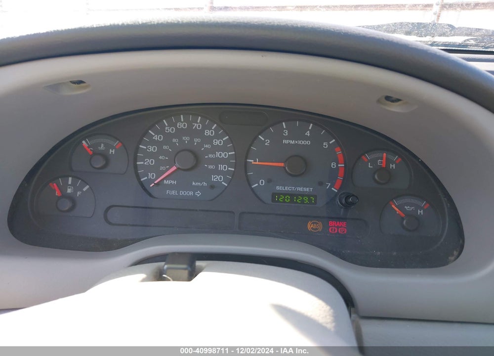 2004 FORD MUSTANG VIN: 1FAFP44624F204349