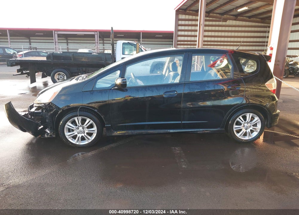 2009 HONDA FIT SPORT VIN: JHMGE87409S032065