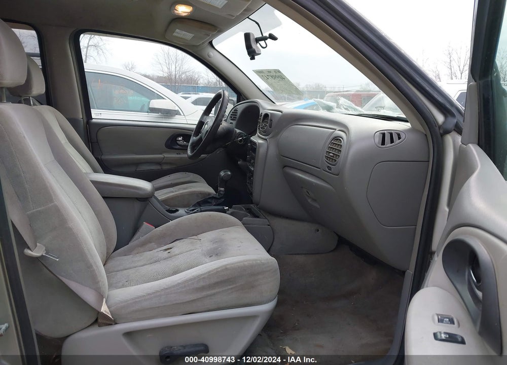 2006 CHEVROLET TRAILBLAZER LS VIN: 1GNDT13S062212588