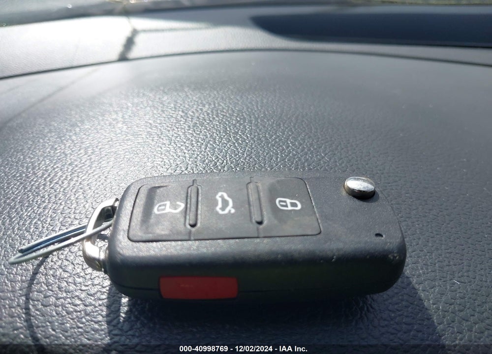 2013 VOLKSWAGEN JETTA 2.5L SE VIN: 3VWDX7AJ7DM425034