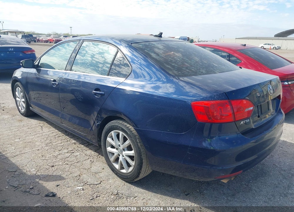 2013 VOLKSWAGEN JETTA 2.5L SE VIN: 3VWDX7AJ7DM425034