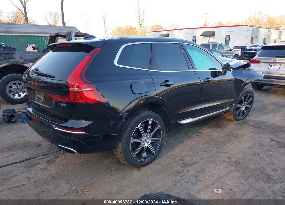 2018 VOLVO XC60 T6 INSCRIPTION VIN: LYVA22RLXJB087546