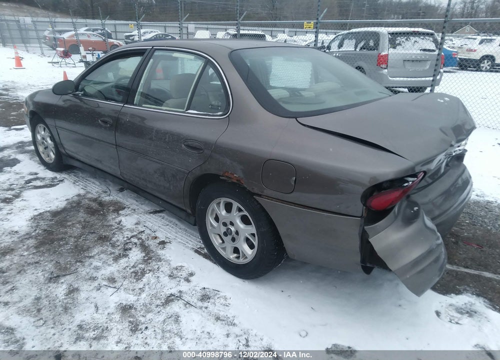 2002 OLDSMOBILE INTRIGUE GX VIN: 1G3WH52H82F245812