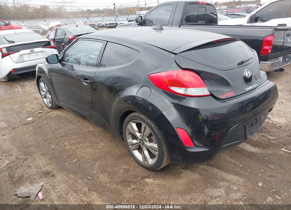 2017 HYUNDAI VELOSTER VALUE EDITION VIN: KMHTC6AD1HU320016