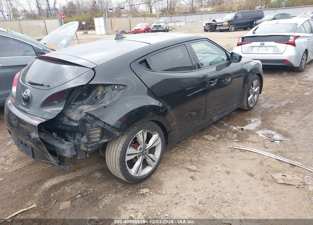 2017 HYUNDAI VELOSTER VALUE EDITION VIN: KMHTC6AD1HU320016