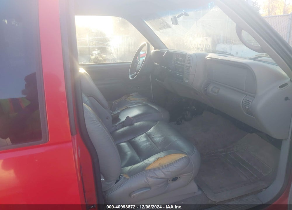 1998 GMC SIERRA 1500 SL WIDESIDE VIN: 1GTEC19R1WR508910
