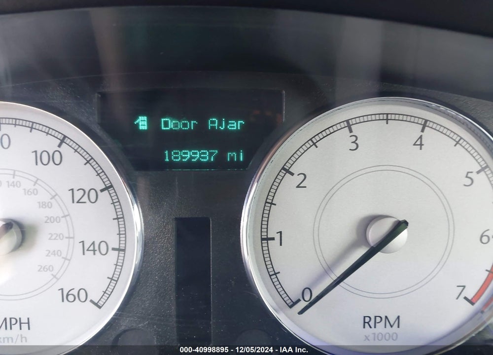 2006 CHRYSLER 300C VIN: 2C3KA63H86H439465
