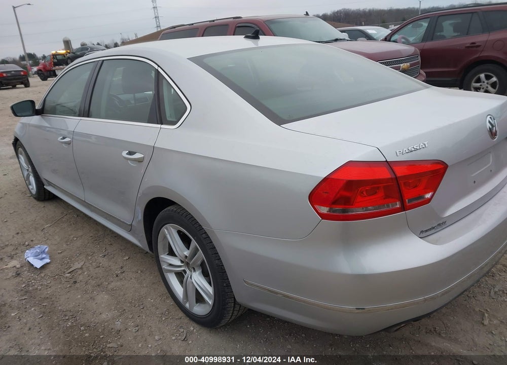 2013 VOLKSWAGEN PASSAT 2.0L TDI SEL PREMIUM VIN: 1VWCN7A32DC028738