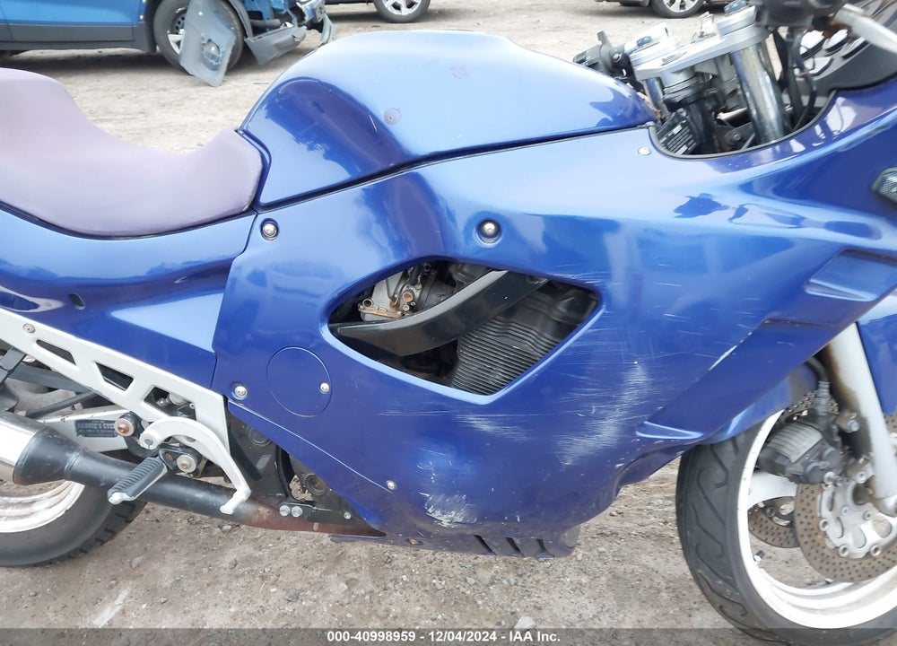 1996 SUZUKI GSX600 F VIN: JS1GN72A3T2103740