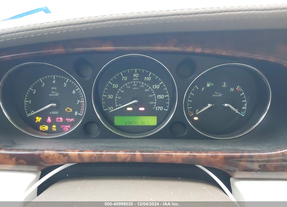 2005 JAGUAR XJ VANDEN PLAS VIN: SAJWA82C45SG37034