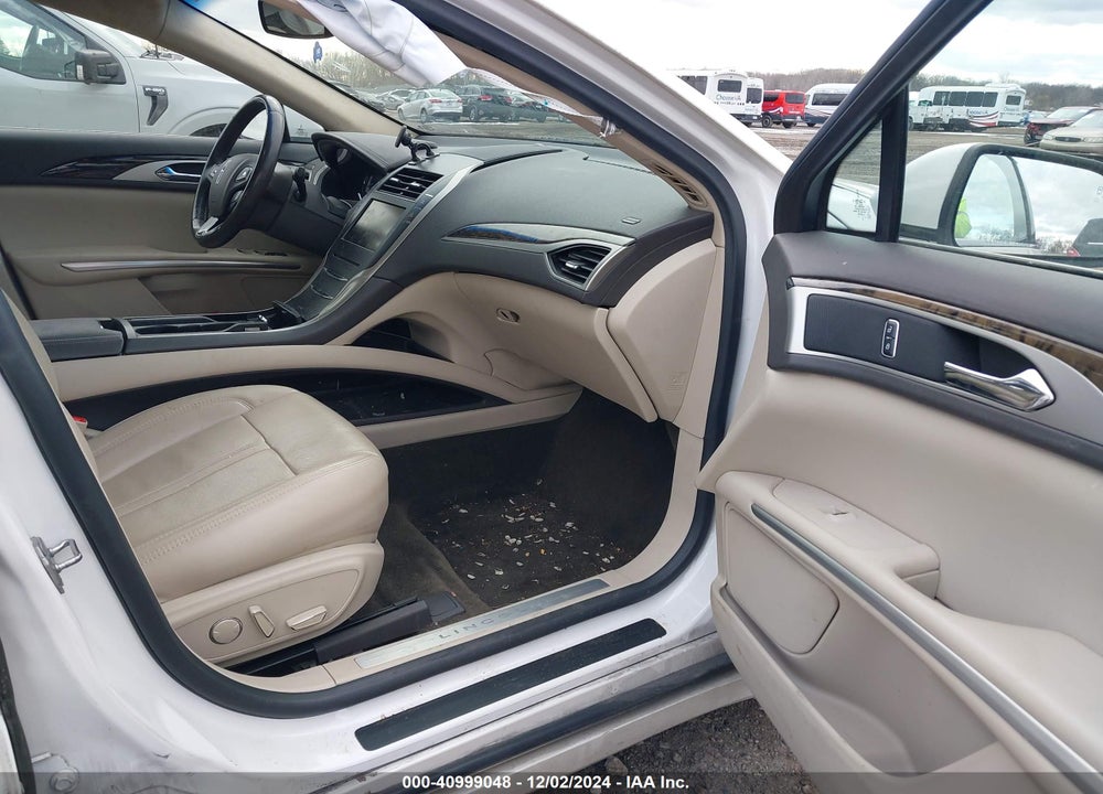 2016 LINCOLN MKZ HYBRID VIN: 3LN6L2LU2GR628207